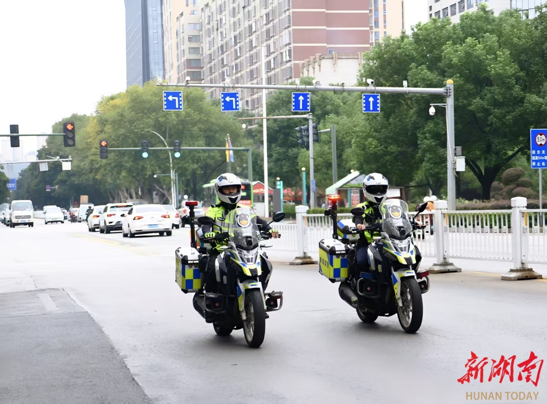  迎国庆·乐中秋|假期进入尾声，娄底迎来车流高峰