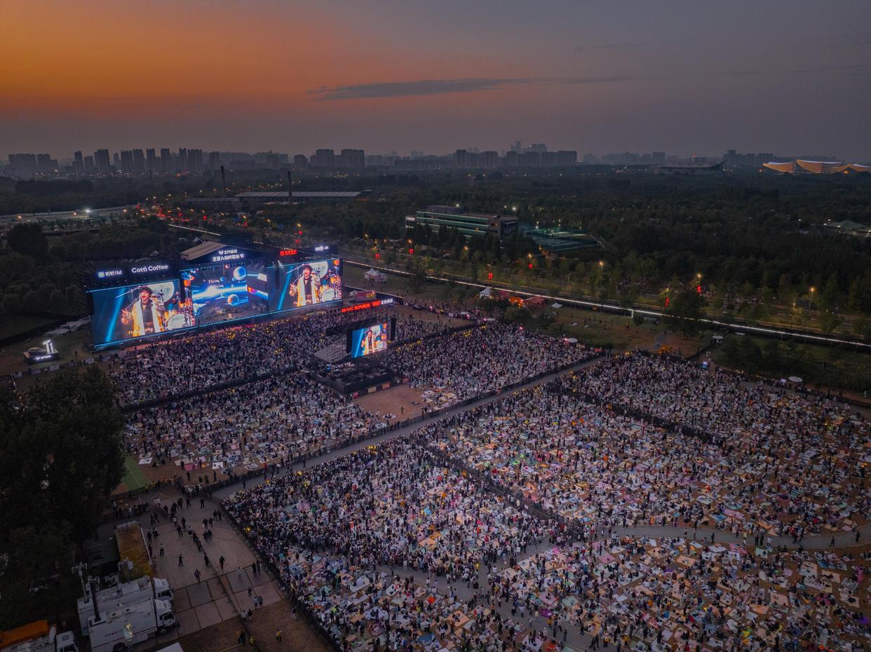 多场户外音乐演出点亮北京“十一”假期，文商旅融合绽放城市活力