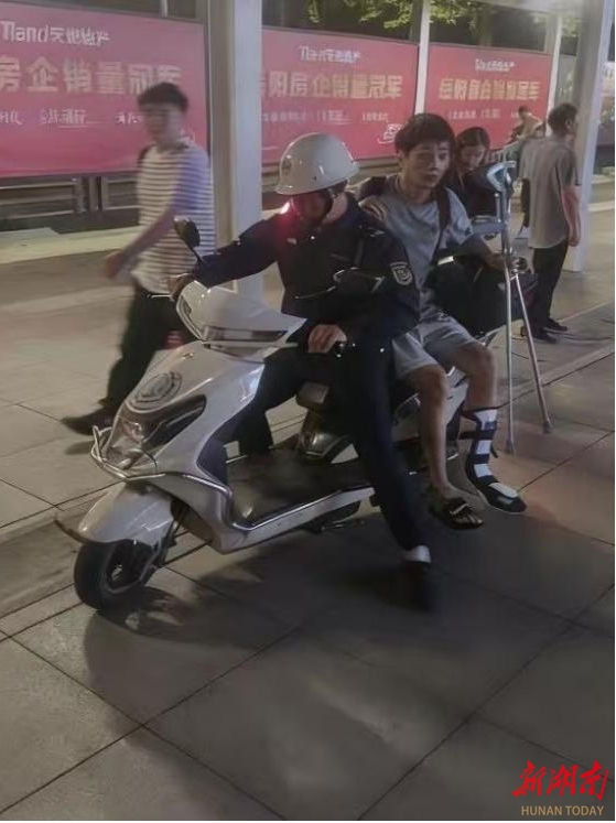 岳阳城管执法“两站”双节保障暖人心