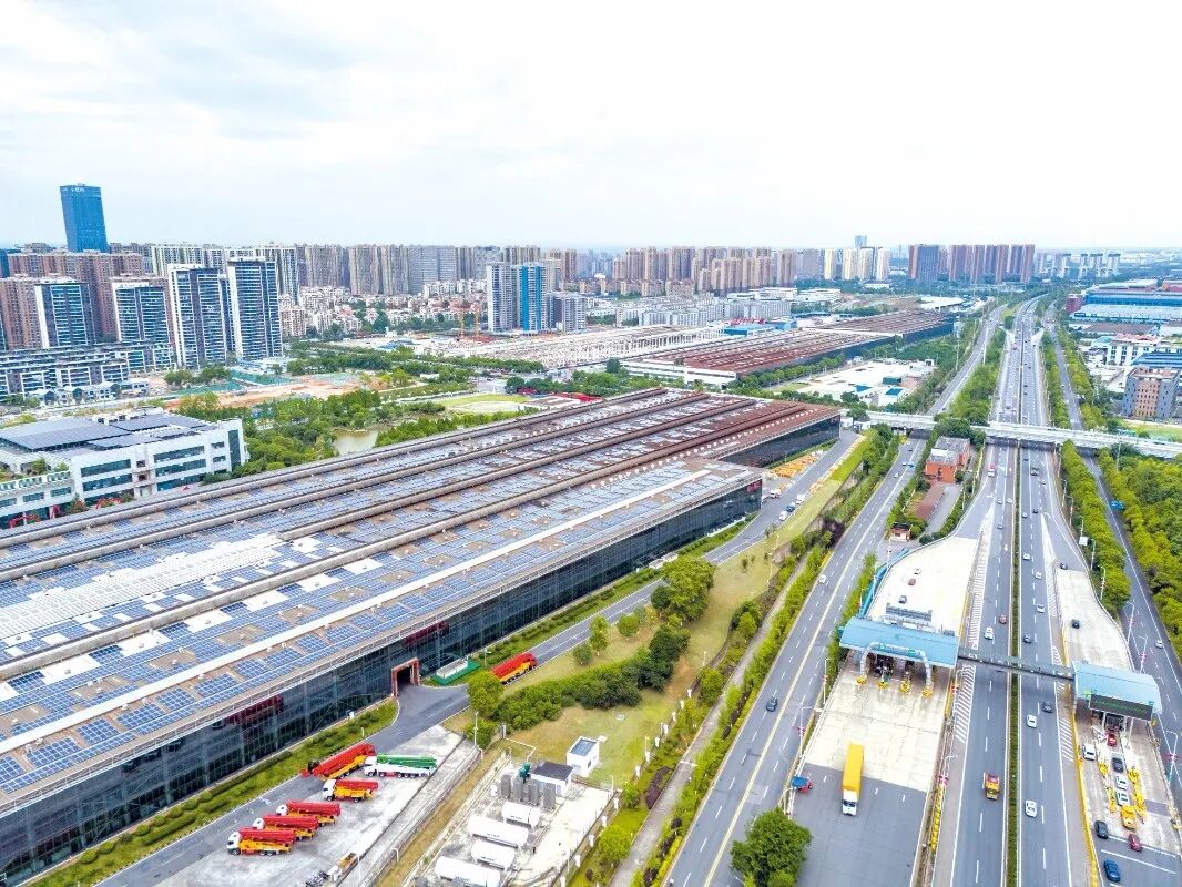 发挥民营企业在社会主义建设事业中的重要作用