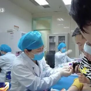 传染性强，有人全家“中招”！这种病毒进入流行期