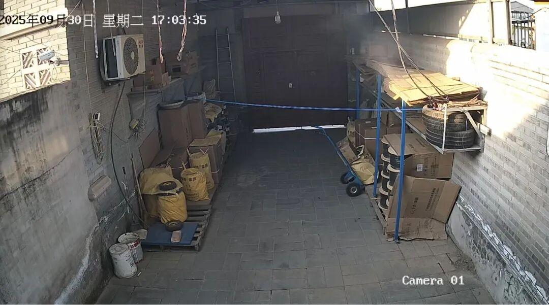 北京 一租户家中起火 ，“元凶”竟是给猫喂水的鱼缸