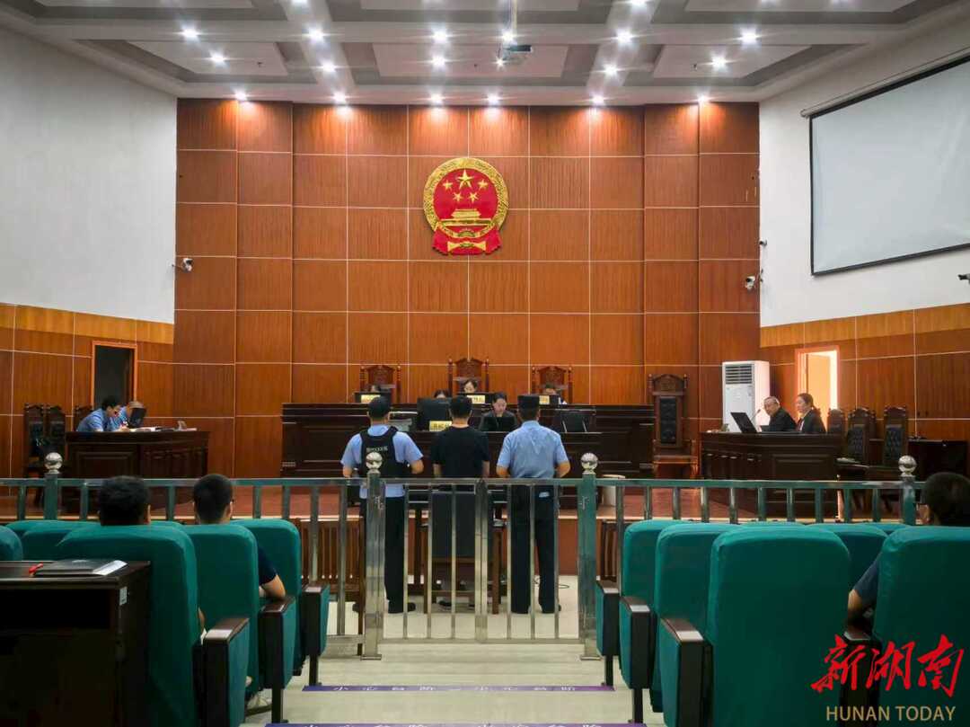 江永法院：以案为鉴筑防线 以审促治正风纪