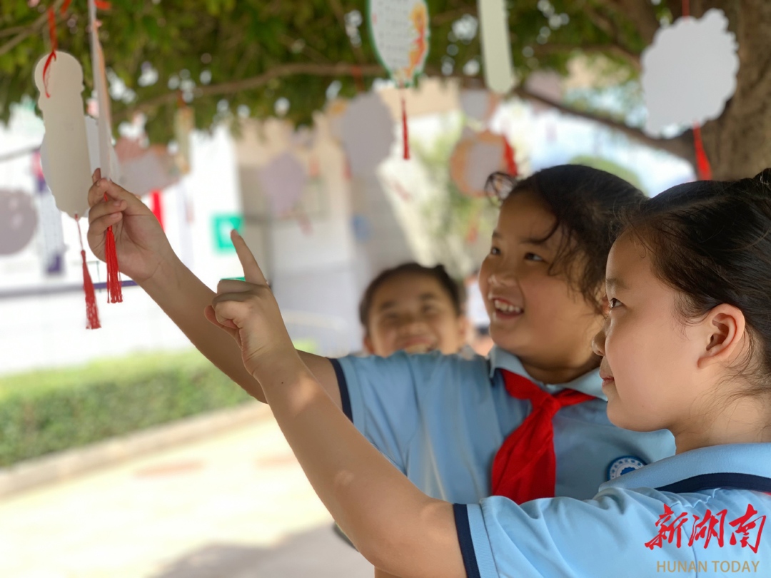 永州市冷水滩区银象小学：桂花树上长出了“诗”