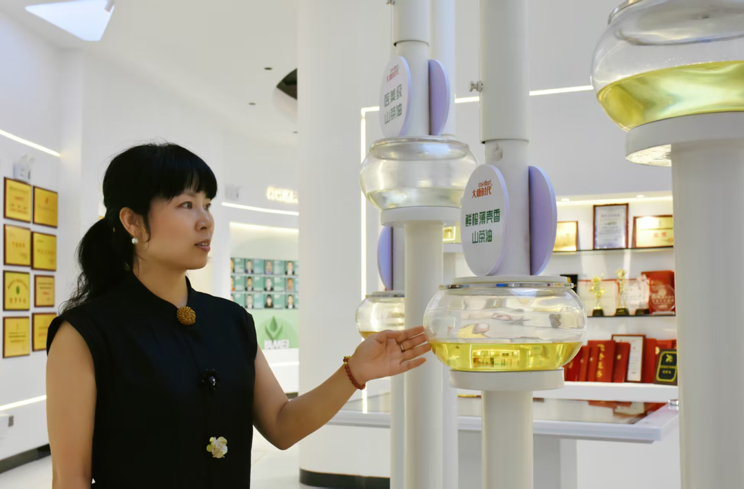 侯喜容：让攸县油茶香飘万家