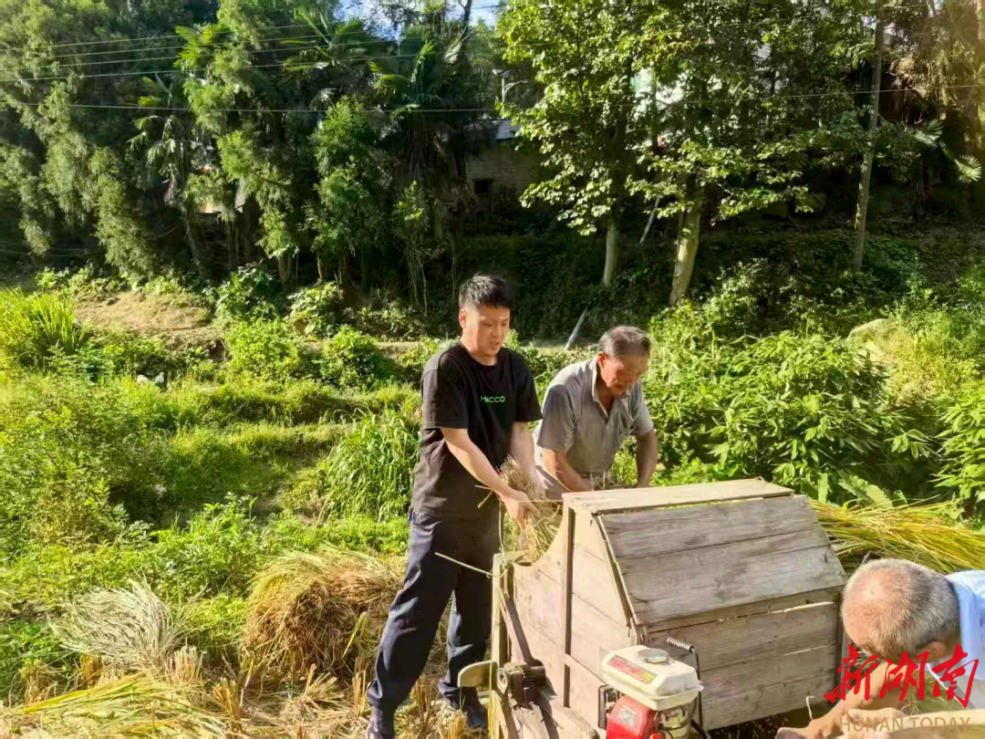 服务“不打烊”，守护“不缺位”：油市派出所田间行动为民解忧