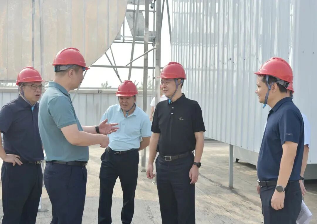 邵阳市委书记在市区暗访大气污染防治工作