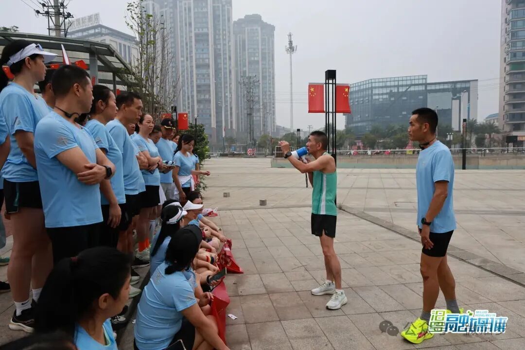 奔跑吧，汨罗！200跑友在友谊河畔誓师，山马赛我们来了！
