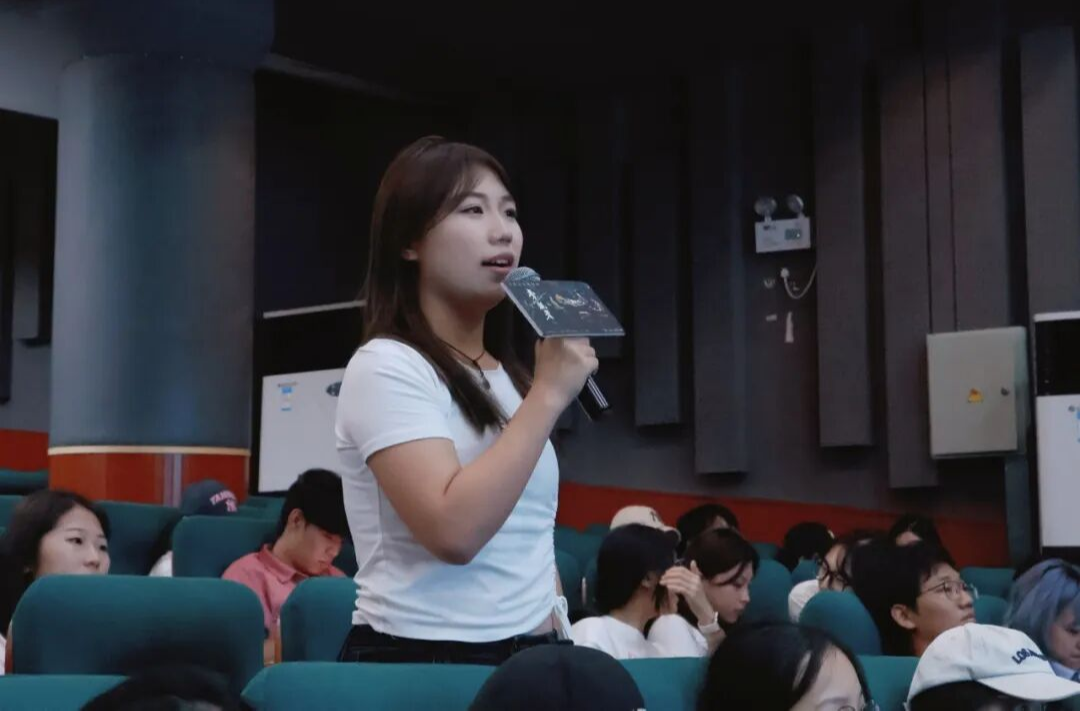 电影《旁观者》走进川影：共话亲情“旁观”困局，学子分享感人至深