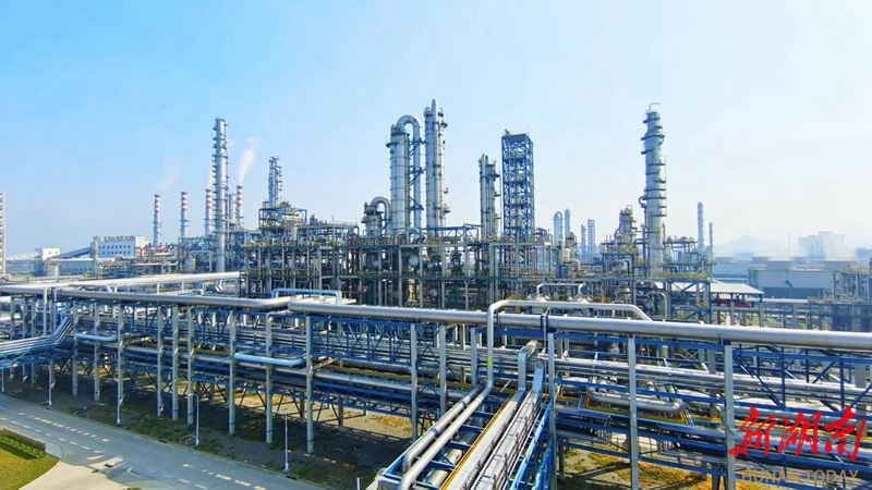 湖南石化己内酰胺产量突破100万吨