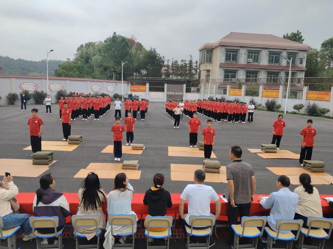 衡山县长江文武学校：淬炼青春铸品格 砥砺意志启新程