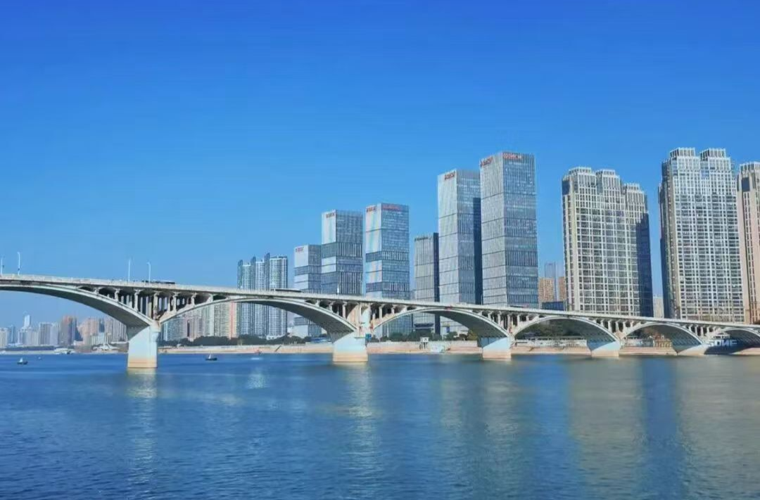 长株潭城际漫游|32座公路大桥,如何塑造中部最闪耀城市群?