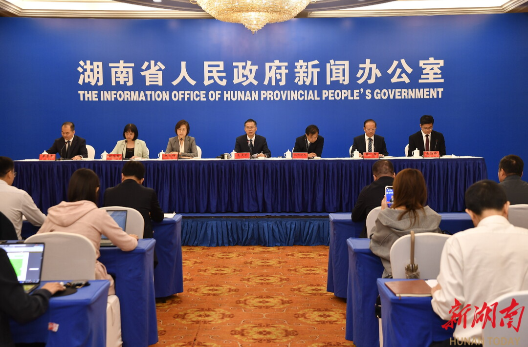 2030年突破2000亿元！湖南若干举措促中医药产业高质量发展