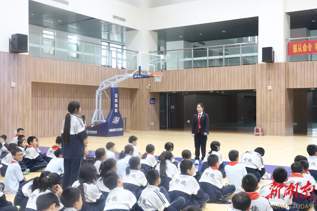 常德市郡德学校携手武陵区法院共筑青春防线