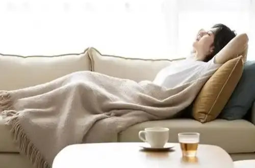 3种“假休息”可能让你越休越累 高质量休息这样做→