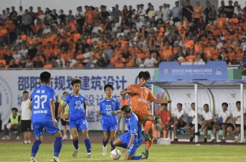 “湘超”赛场学生射手火力全开，湖南校园足球蕴藏无限潜力