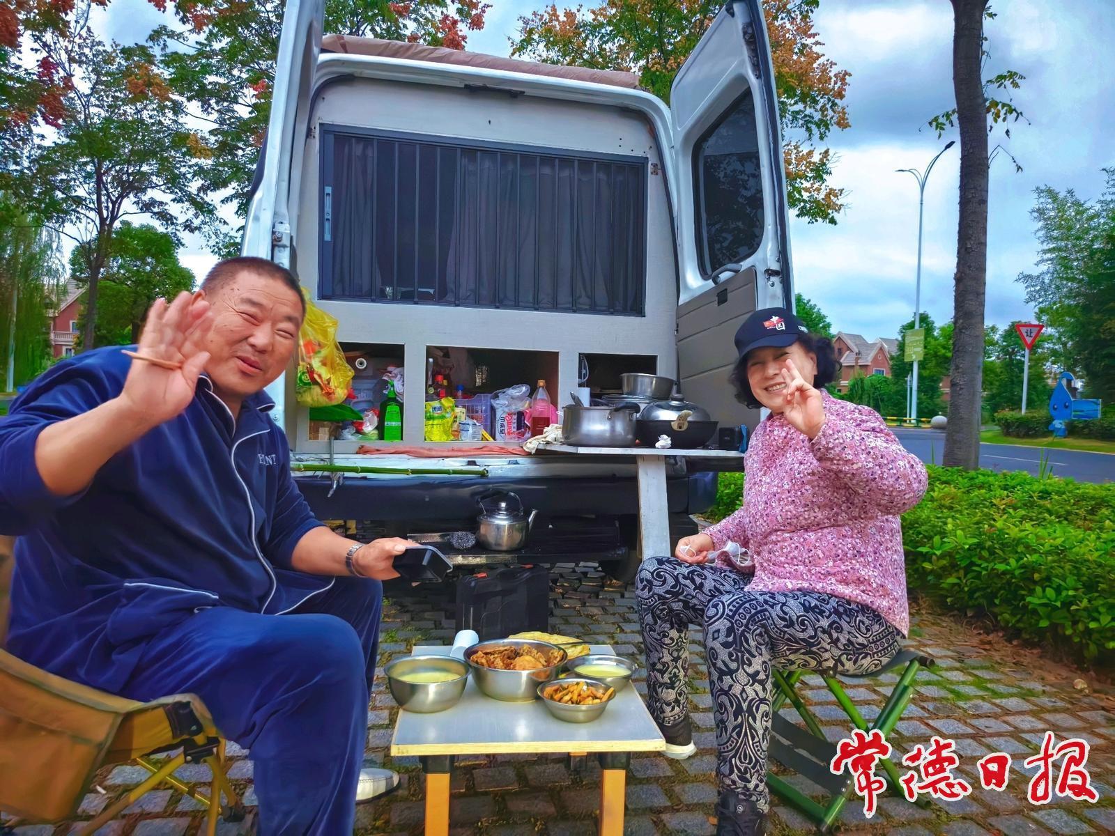 辽宁退休夫妇改装二手车穷游中国 在常德找到“向往的生活”