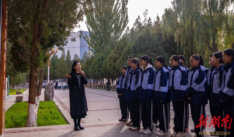楹联进课堂 墨香润校园
