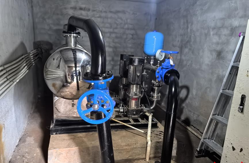 荷塘区金山街道晏家湾社区:从“闹心”到“安心”,欧洲花园小区业主“话事人”解决用水难题