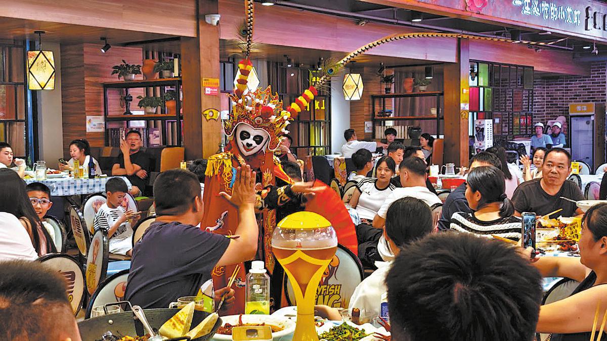 Farmers diversify field work to double rewards