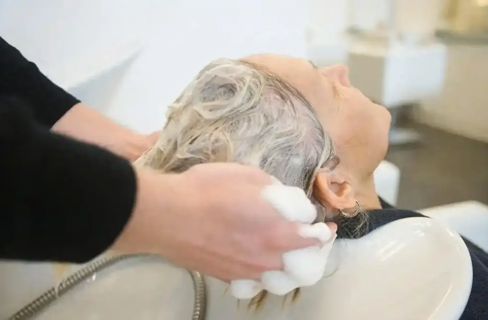 一图解读丨头发多久洗一次更健康？这份护发指南请查收