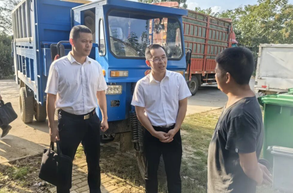 株洲市发改委主任唐继发赴渌口区督导中晚稻收购工作