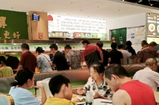 贴心、便利、可持续 常宁助餐服务点亮老人幸福“食”光