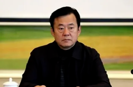 湖南省邵阳市人大常委会原副主任秦立军被公诉!曾被批隐瞒不报房产和股票情况、拥有非上市公司股份