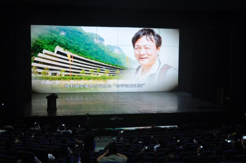 泰中友好车队探秘武陵源，见证中泰旅游情深