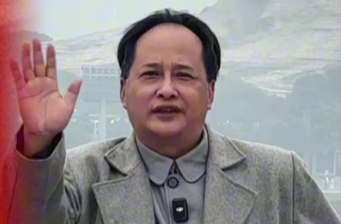 这次真的“穿越”了？当伟人形象遇上“星火姐姐”，这波联动太燃了！