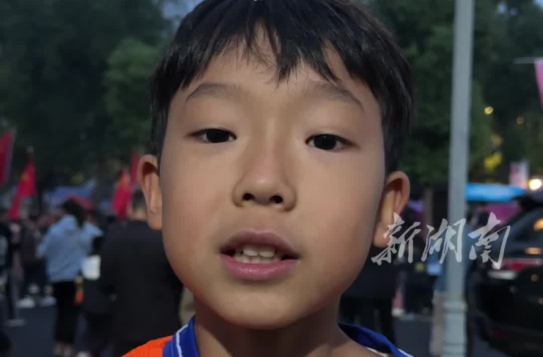 “湘超”邵阳队12岁球迷喊话：“常德队很强，但我们不怕他们”