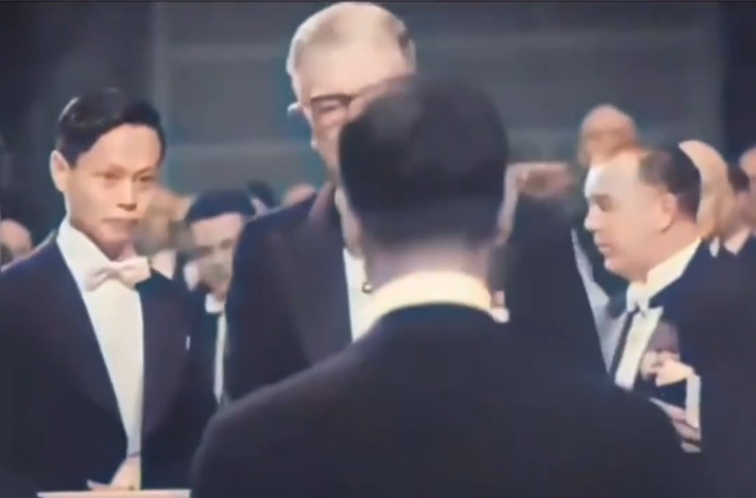 重温杨振宁、李政道诺奖获奖珍贵影像