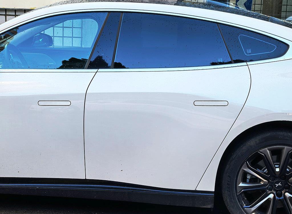 “隐藏式门把手”导致汽车频现开门难 如何确保安全不“隐藏”？