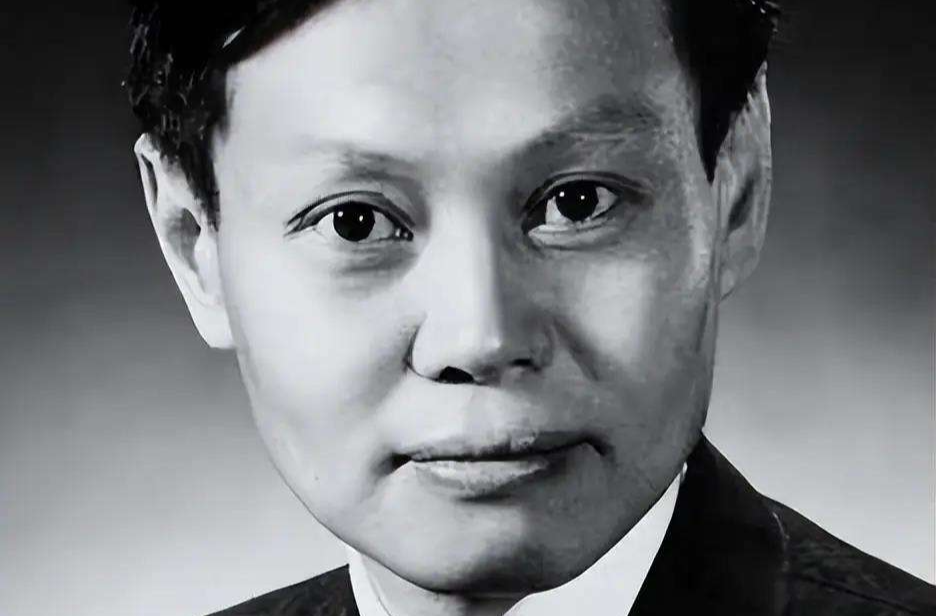 “每当仰望星空，便与您重逢”