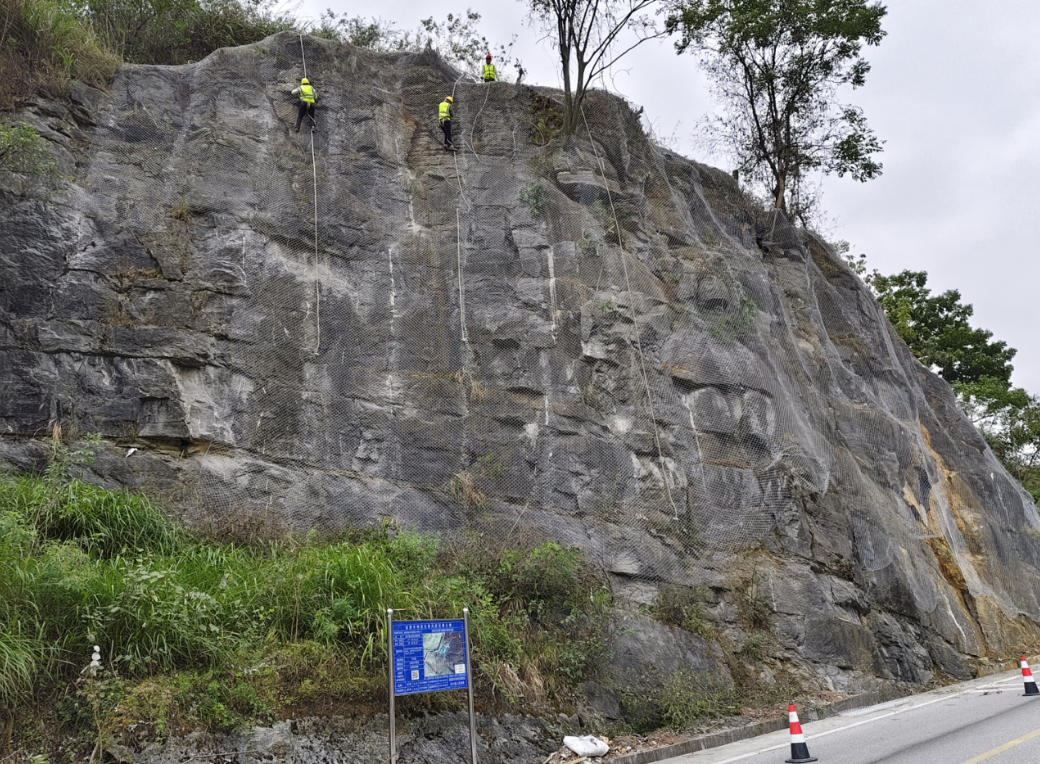 涟源公路：筑牢公路安全防线