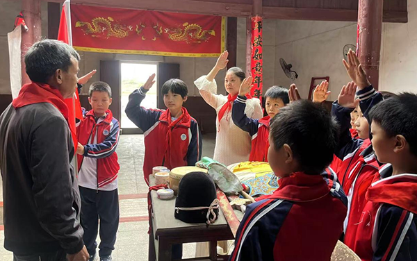 衡阳县渣江中心小学：探索水波堂花灯，点亮乡村的非遗之光