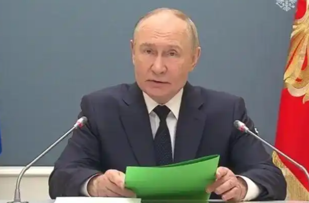 普京指挥俄战略核力量演习 发射洲际弹道导弹