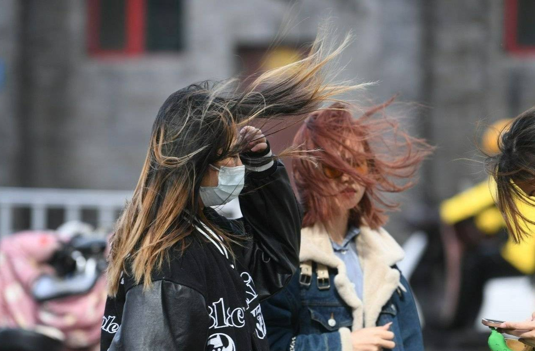 中央气象台继续发布大风黄色预警