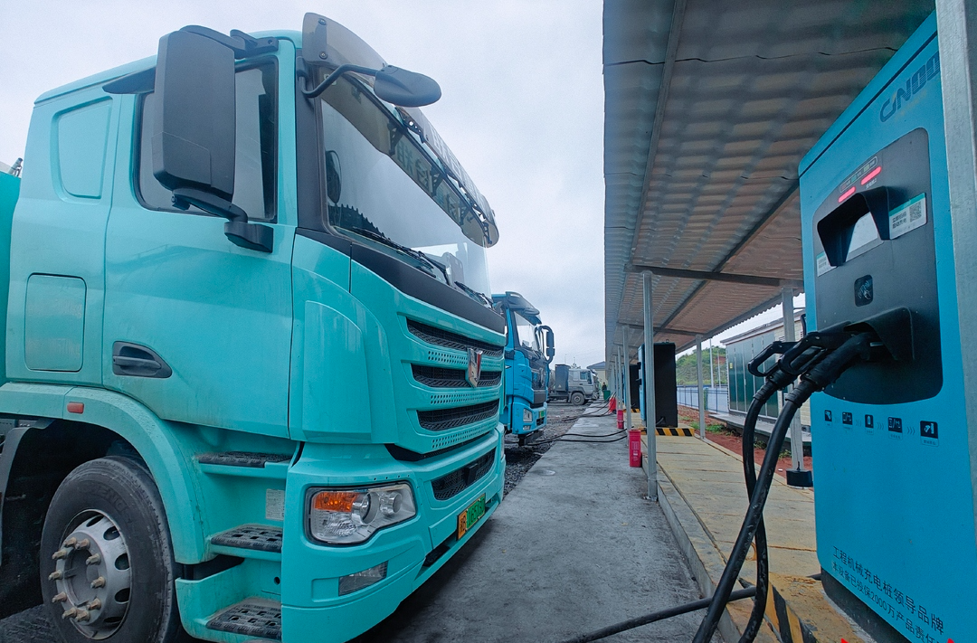 国网株洲渌口区供电公司：为重卡物流绿色转型注入强大动力