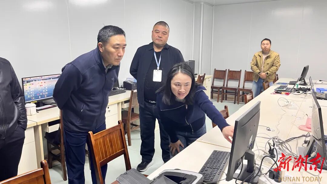 王文红专题研究部署双峰县群众身边不正之风和腐败问题集中整治工作