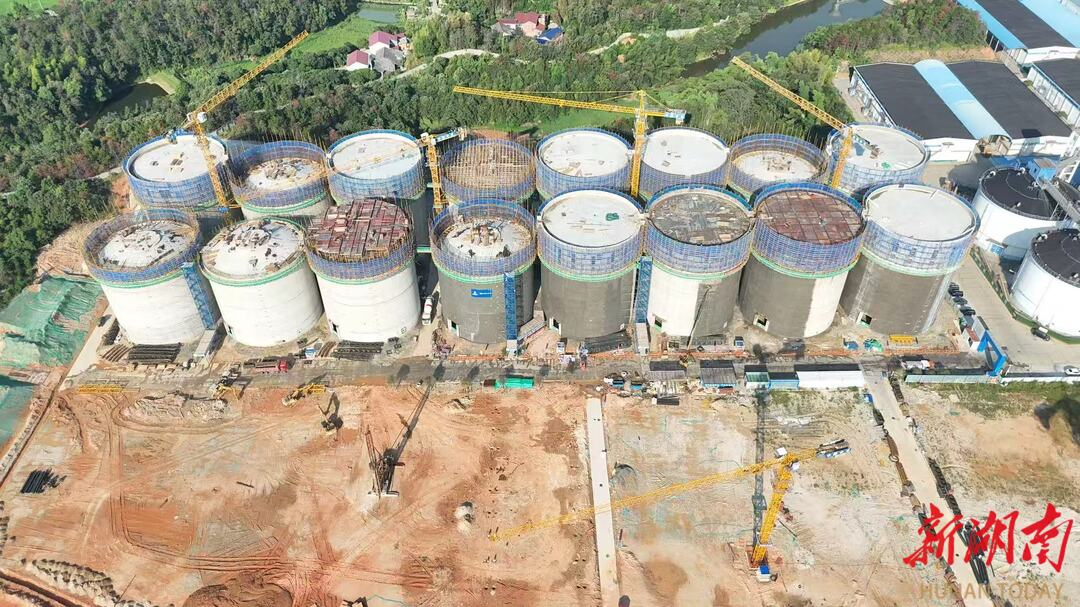 开慧粮库20万吨仓房扩建项目建设正酣