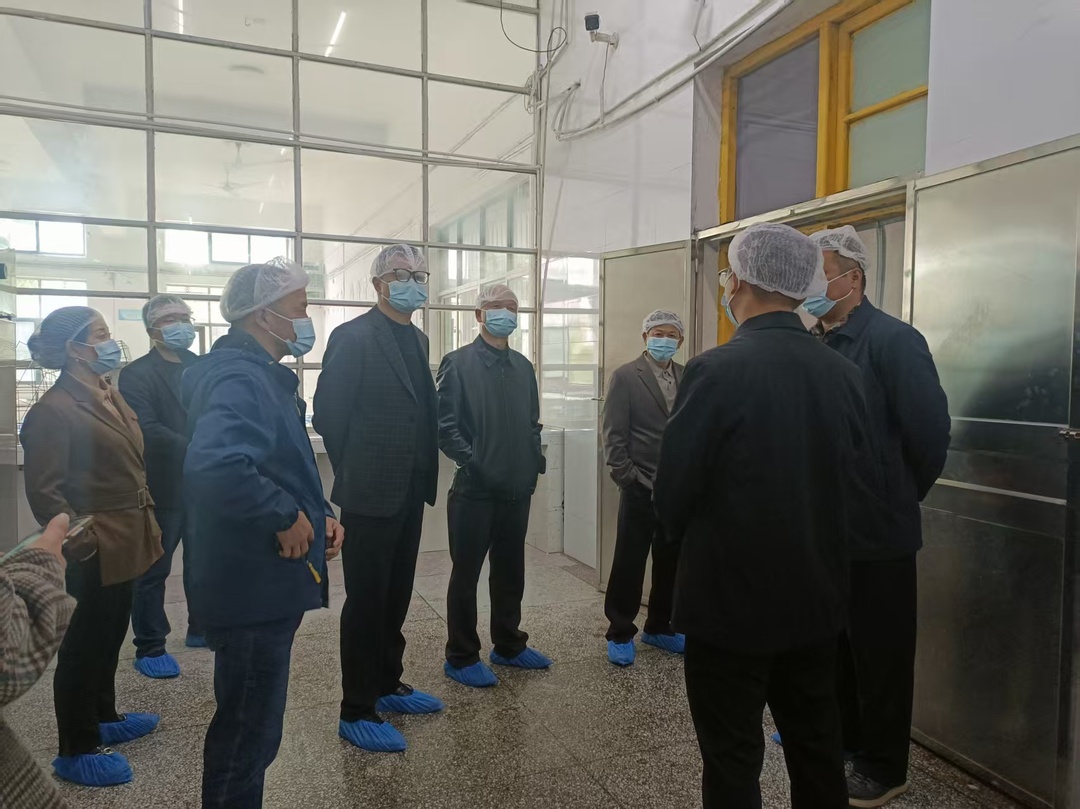 龙山县政协调研组赴龙山职中开展校园食品安全专项督导