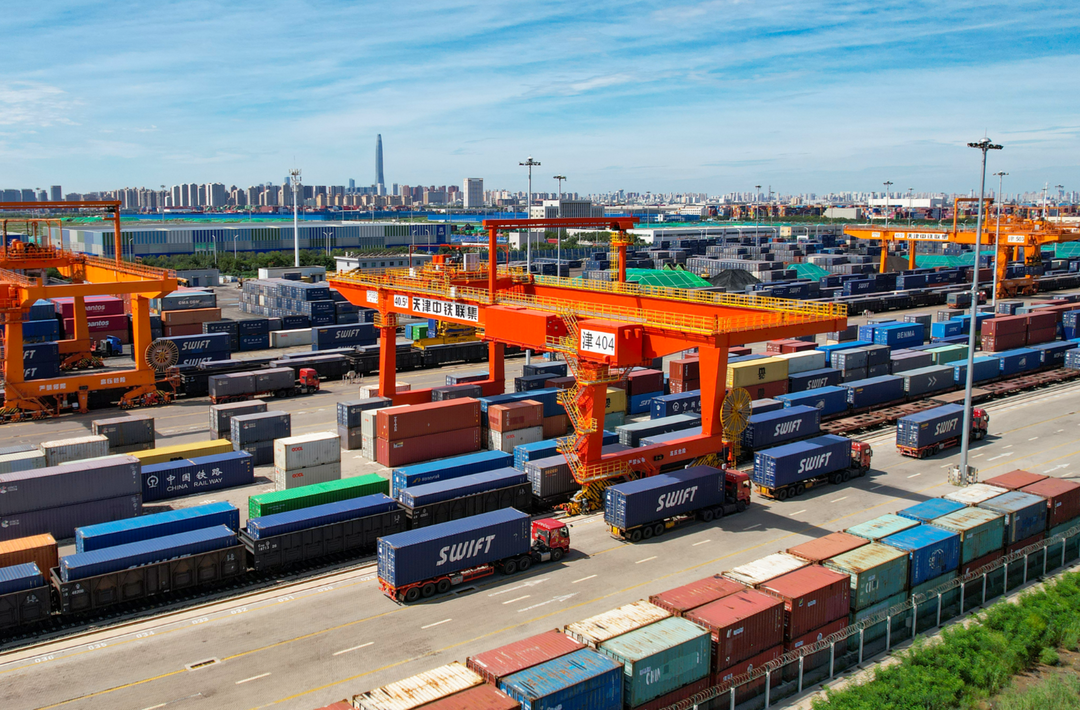 前三季度国家铁路发送货物30.3亿吨 同比增长3.4%