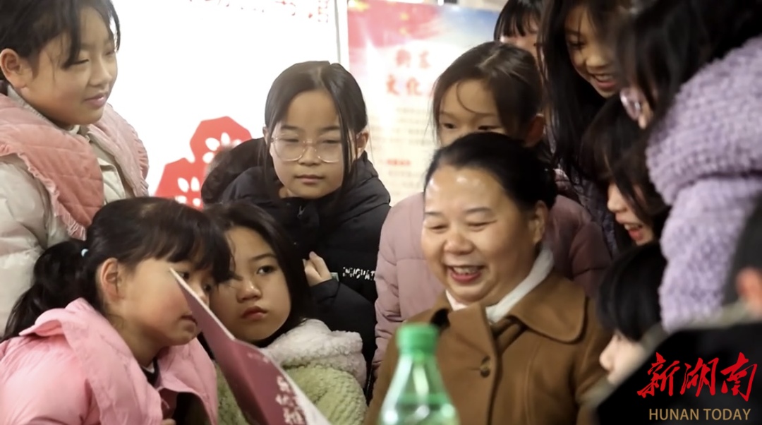 将个人善举转化为社区治理的宝贵资源——记衡东县洣水镇志愿者罗金辉和她的团队
