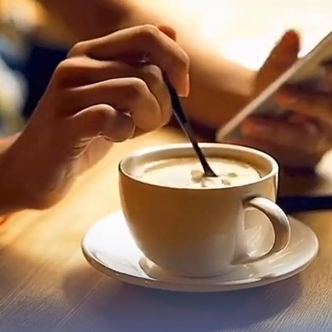 韩国一咖啡厅拒接中国顾客，在韩中国人光顾被当场赶走，老板：虽然很遗憾，但这就是我