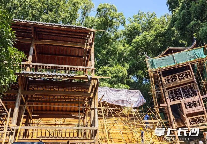 修复前。 修复前。