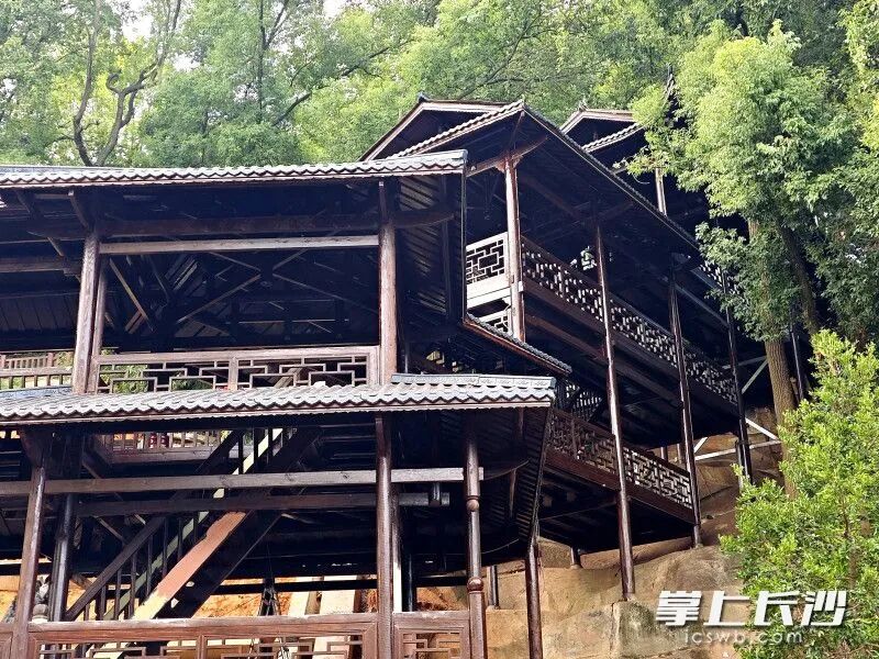 修复后。 修复后。