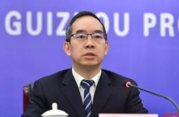 贵州省能源局局长陈华接任茅台集团董事长