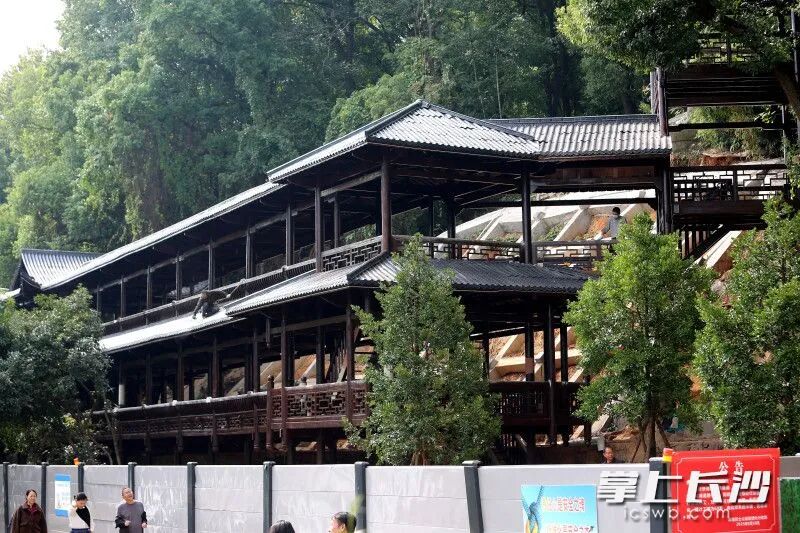 修复后。 修复后。