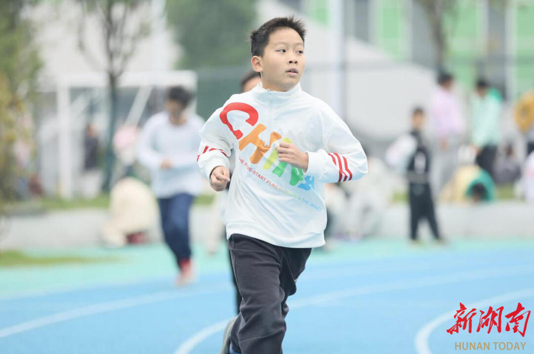 体育燃激情 书香伴童年 武陵三小第五届体育节绘就健康画卷